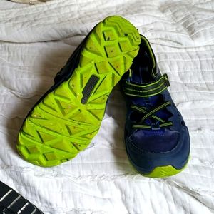 Merrill hydro sandals - water friendly